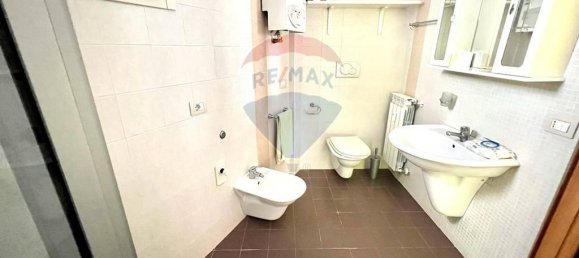 Квартира с 4 комнатами в Кьети, Италия № 127057 15