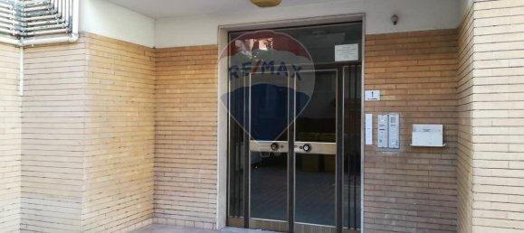 Квартира с 4 комнатами в Кьети, Италия № 127057 3