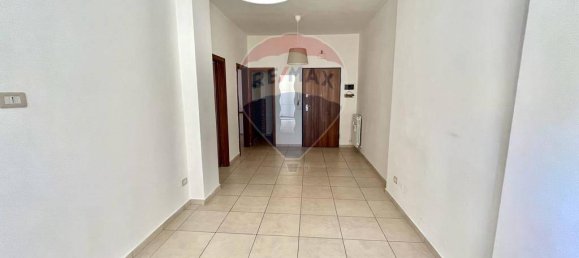 Квартира с 4 комнатами в Кьети, Италия № 127057 7