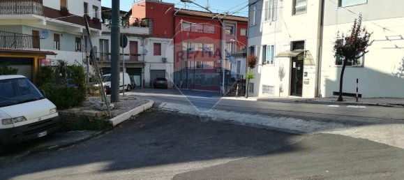 Квартира с 4 комнатами в Кьети, Италия № 127057 17