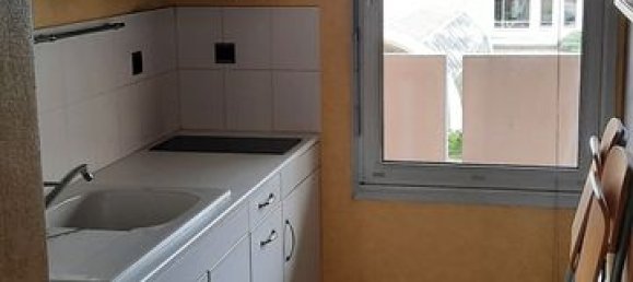 2 rooms Apartment in Dijon, France No. 323650 4