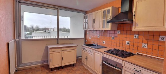 2 bedrooms Apartment in Nogent-sur-Oise, France No. 227678 3