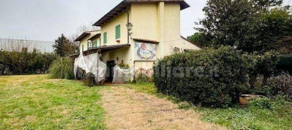 Villa de 4 dormitorios en Calcinaia, Italy No. 204347 5
