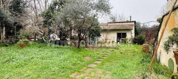 Villa de 4 dormitorios en Calcinaia, Italy No. 204347 10