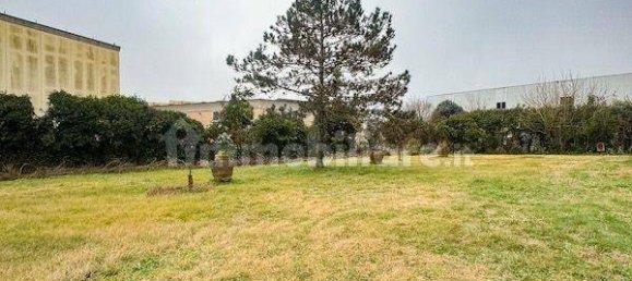 Villa de 4 dormitorios en Calcinaia, Italy No. 204347 6