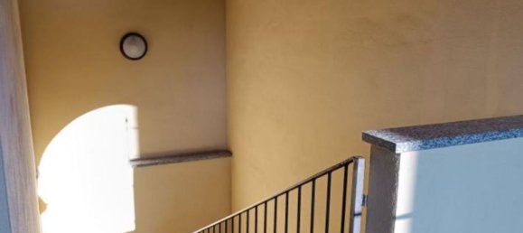 3-salle Appartement à Limbiate, Italy No. 285285 19