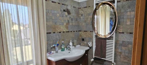 3-salle Appartement à Limbiate, Italy No. 285285 25