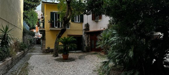 2 rooms Apartment in Albano Laziale, Italy No. 80015 5