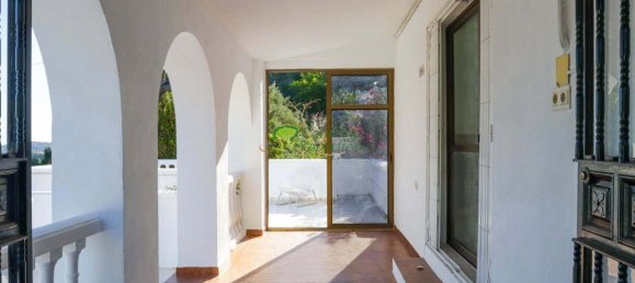 Дом с 4 спальнями в Малага, Испания № 178369 8