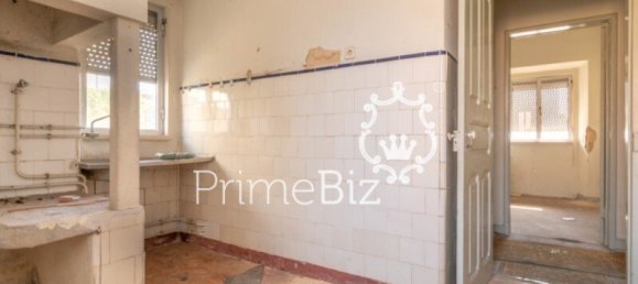  Building in Leiria, Portugal No. 136740 8