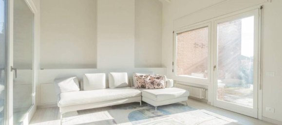 7 rooms Villa in Casciago, Italy No. 31945 8