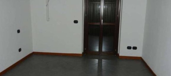 2 bedrooms House in Spinadesco, Italy No. 96484 6