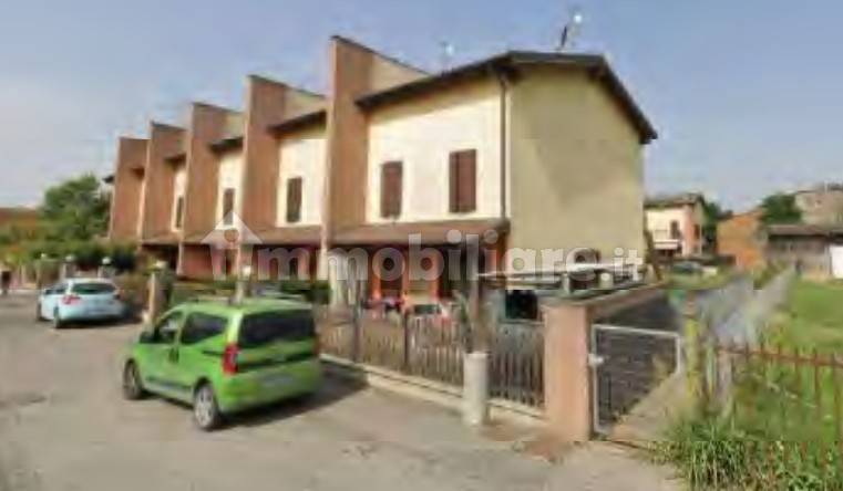 2 bedrooms House in Spinadesco, Italy No. 96484