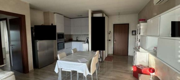 3غرفة شقة في Cardano al Campo, Italy رقم 5430 16