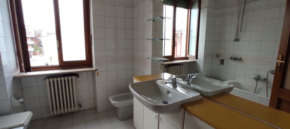 4غرفة شقة في Nichelino, Italy رقم 211746 19