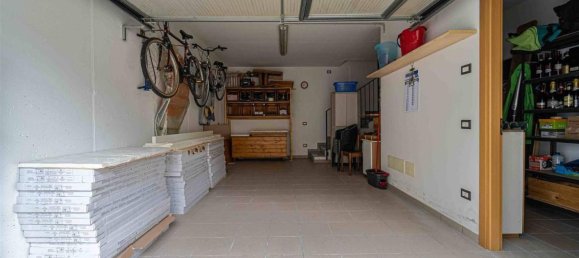 4-salle Villa à Novate Mezzola, Italy No. 22628 27