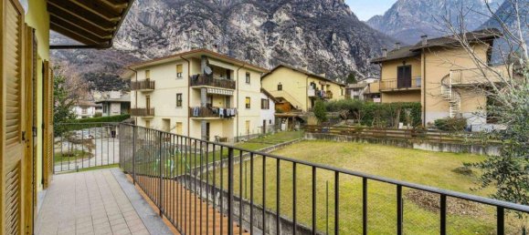 4-salle Villa à Novate Mezzola, Italy No. 22628 21