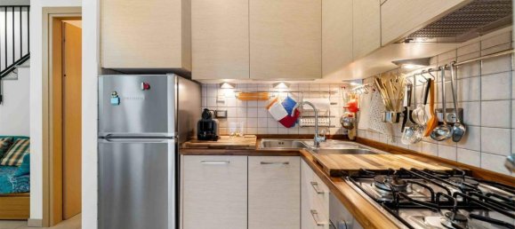 4-salle Villa à Novate Mezzola, Italy No. 22628 12