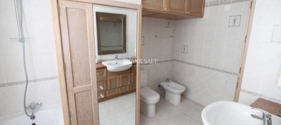 Квартира с 2 спальнями в Сент-Джулианс, Мальта № 9462 13