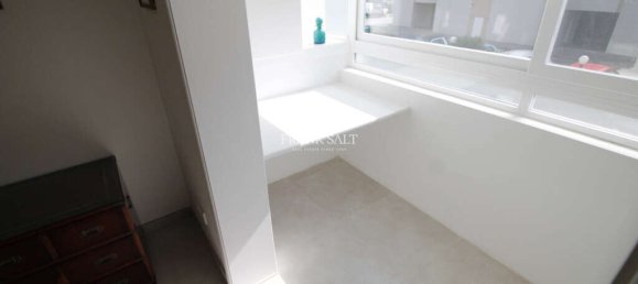 Квартира с 2 спальнями в Сент-Джулианс, Мальта № 9462 15