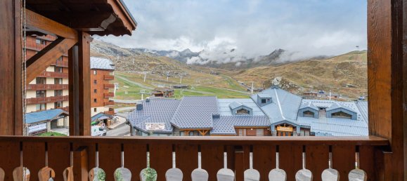 4 bedrooms Apartment in Les Belleville, France No. 296 13