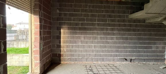 3 bedrooms House in Porto Viro, Italy No. 331269 10