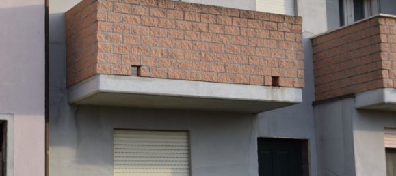 3 bedrooms House in Porto Viro, Italy No. 331269 6