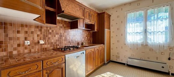 3 bedrooms House in Cousance, France No. 360352 8