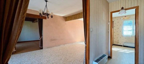 3 bedrooms House in Cousance, France No. 360352 3