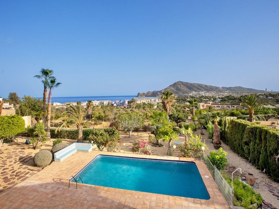 Villa de 4 dormitorios en Altea, Spain No. 190491