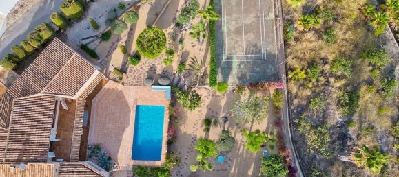 Villa de 4 dormitorios en Altea, Spain No. 190491 32