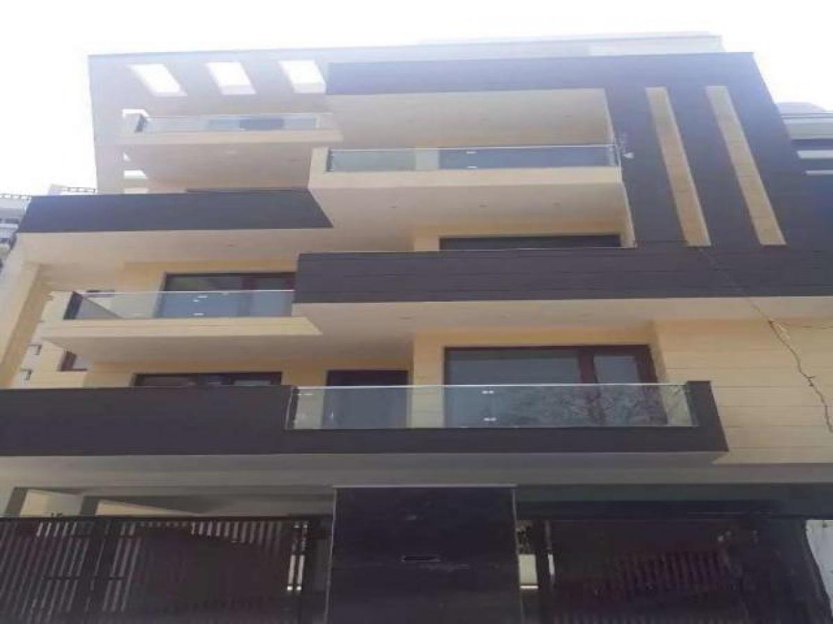 3 bedrooms House in Gurgaon, India No. 9320