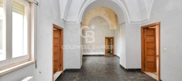 5 rooms Apartment in Mesagne, Italy No. 37563 5