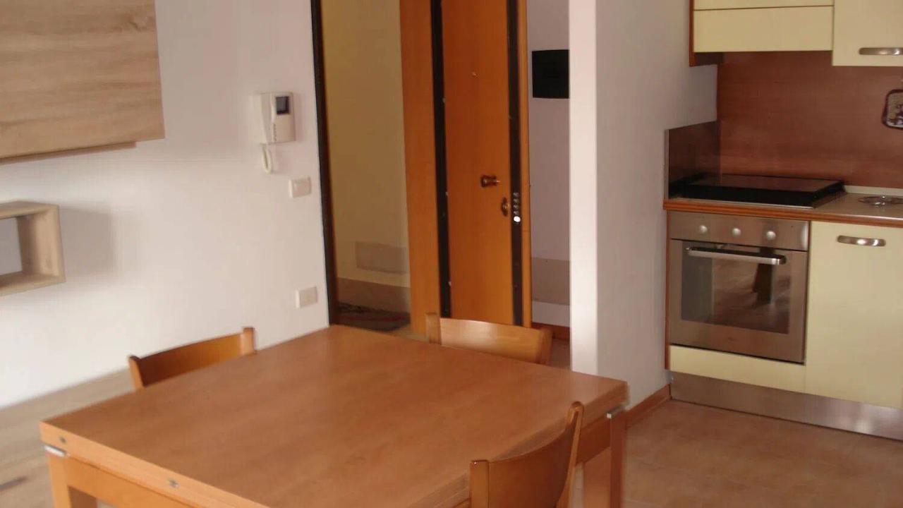 Квартира с 5 комнатами в Порденоне, Италия № 36809