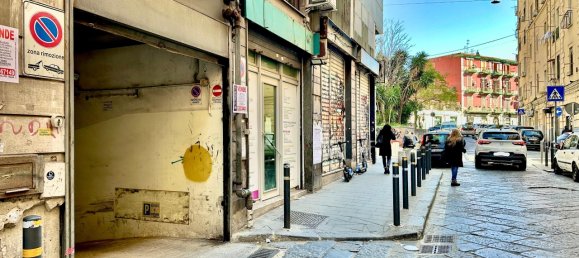 1 room Garage in Naples, Italy No. 14879 5
