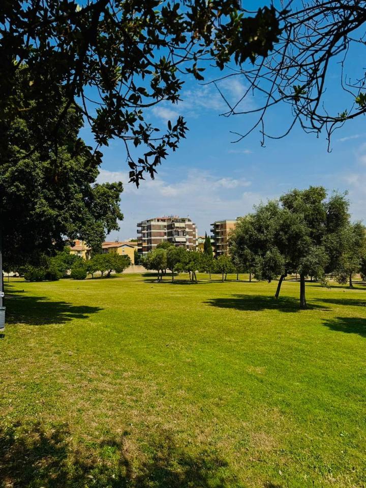 Квартира с 6 комнатами в Кальяри, Италия № 41416