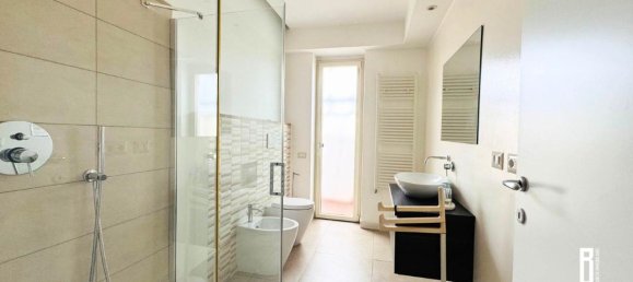 Квартира с 6 комнатами в Кальяри, Италия № 41416 15