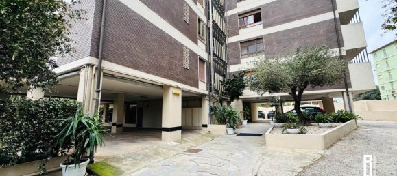 Квартира с 6 комнатами в Кальяри, Италия № 41416 16