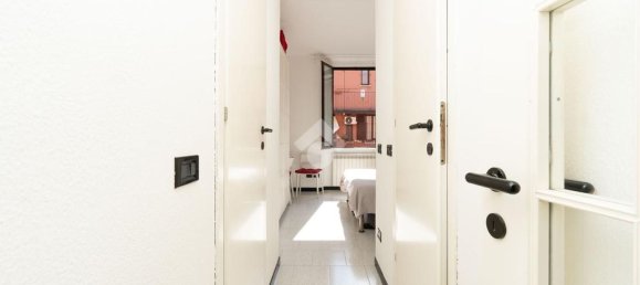 2 Schlafzimmer Wohnung in Milan, Italy, Nr. 364967 13