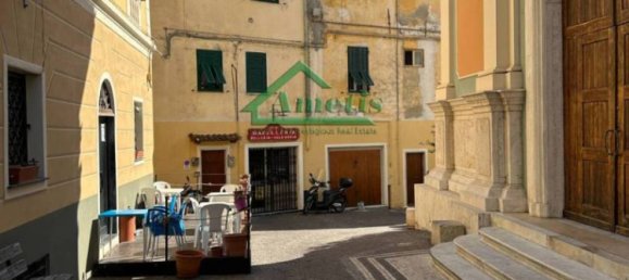 Propiedad comercial de 4 habitaciónes en Pontedassio, Italy No. 104197 5