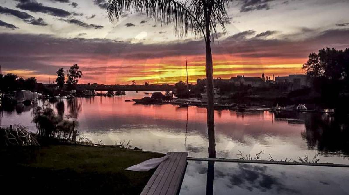 4 bedrooms House in Tigre, Argentina No. 99817