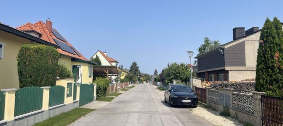 Дом с 6 комнатами в Грос-Энцерсдорф, Австрия № 155536 9