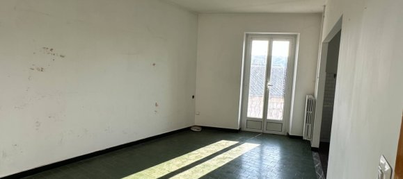 3 Schlafzimmer Wohnung in Niella Tanaro, Italy, Nr. 63223 9