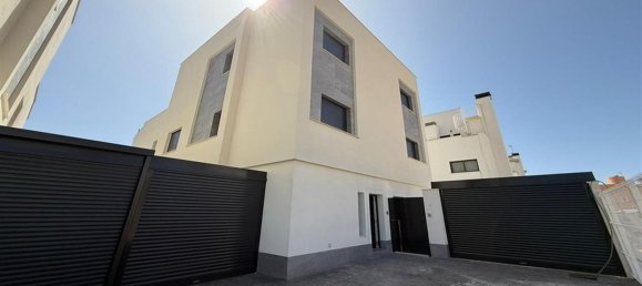 Casa de 5 dormitorios en Guardamar del Segura, Spain No. 151930 3