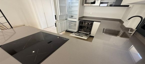 Casa de 5 dormitorios en Guardamar del Segura, Spain No. 151930 15