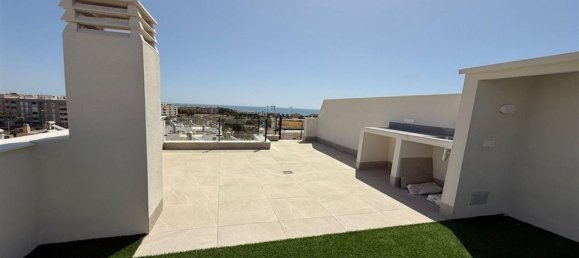 Casa de 5 dormitorios en Guardamar del Segura, Spain No. 151930 36