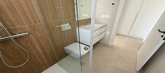 Casa de 5 dormitorios en Guardamar del Segura, Spain No. 151930 26