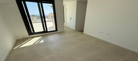 Casa de 5 dormitorios en Guardamar del Segura, Spain No. 151930 22