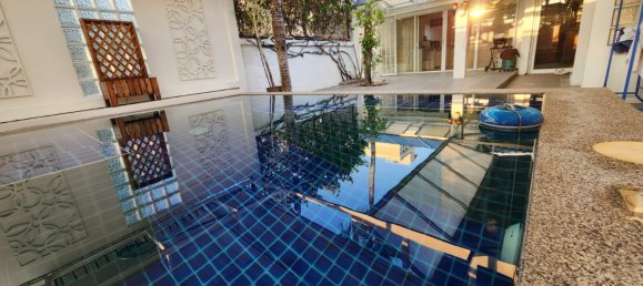 Кафе / ресторан с 5 спальнями в Паттайя, Таиланд № 11324 17