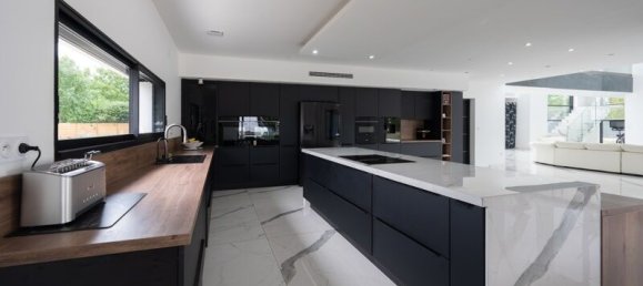 Casa de 7 dormitorios en Saint-Doulchard, France No. 342382 2